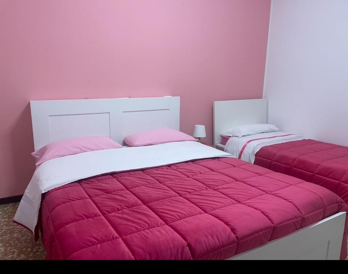 Aeroporto Room Bed & Breakfast 3*